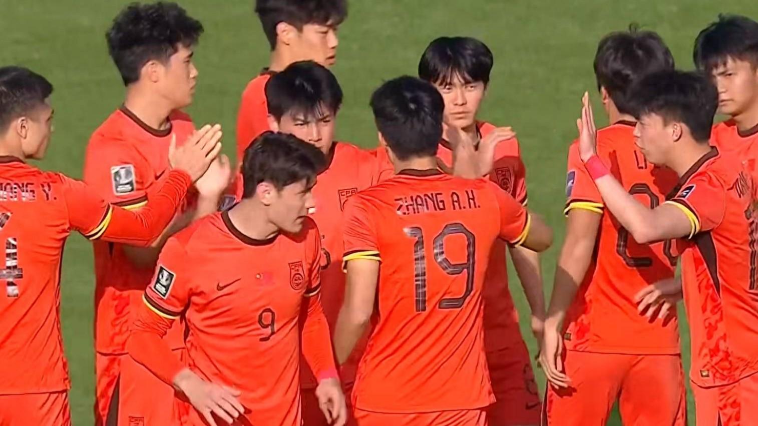 KAIYUN-U23亚洲杯16日赛程出炉！中国队冲四强迎2个坏消息，对手晋级稳了